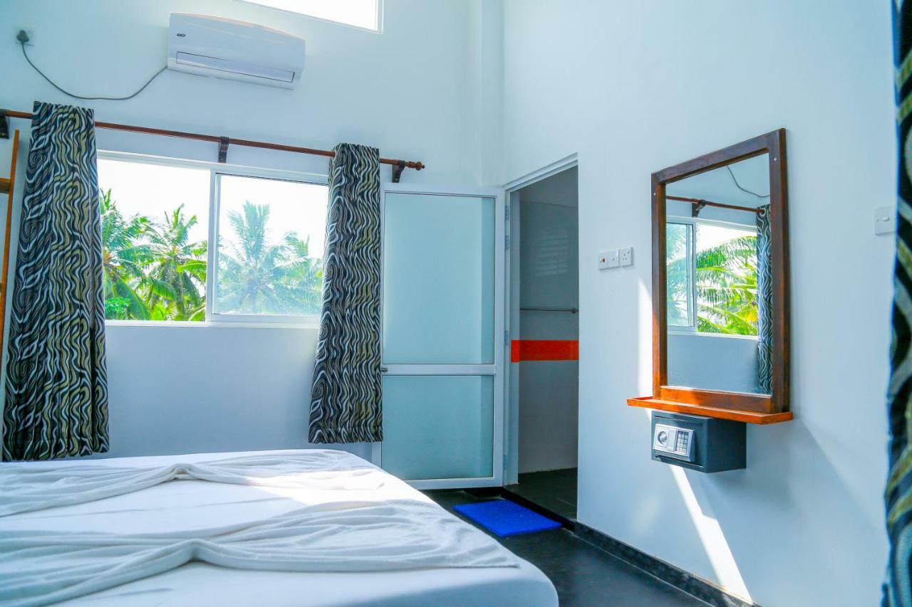 Hikka Ocean Resort Hikkaduwa Bagian luar foto